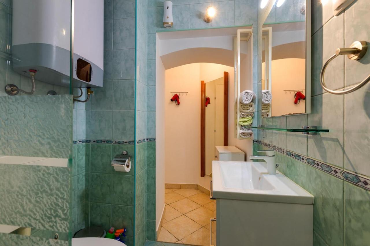 Apartments Valeria, Mali Lošinj Eksteriør billede
